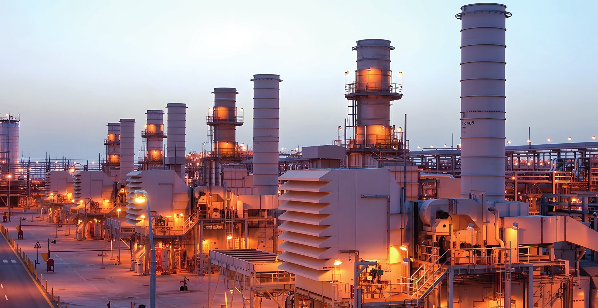 Saudi Aramco ile China Petrochemical Corporation (Sinopec) arasındaki ortak girişim olan Yanbu Aramco Sinopec Rafineri Şirketi (YASREF) Çin'in Suudi Arabistan'daki en büyük yatırım projesidir (Fotoğraf: CGTN,2023).