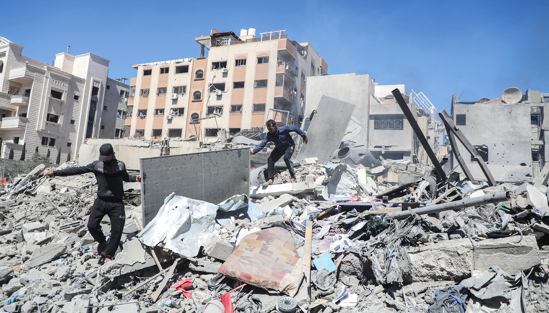“The West has provided steadfast support for Israel in its conflicts with Arab neighbors”. On 19 March 2025, at least 25 Palestinians were killed and dozens more wounded in the Sabra neighbourhood south of Gaza City as a result of Israeli bombardment (Photo: China Daily, 2025).